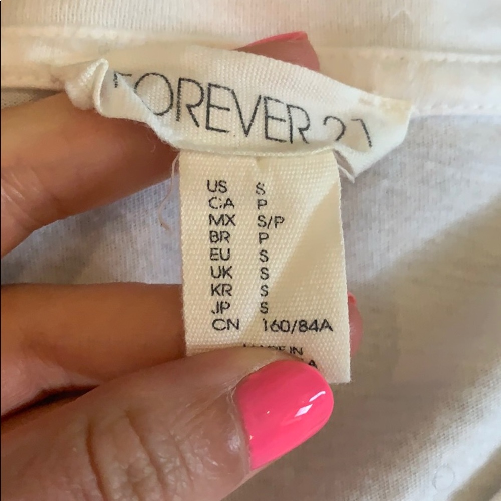 Basic white vneck - Picture 2 of 2